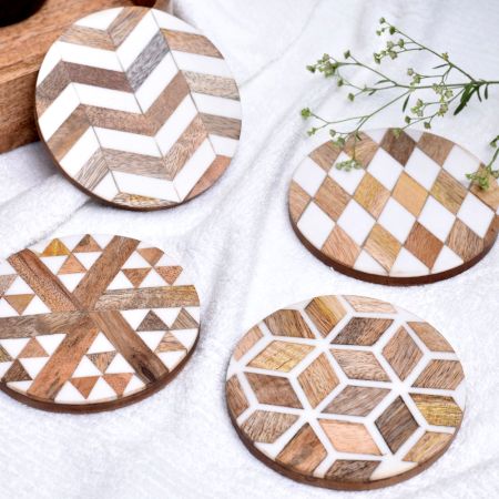 Handmade Brown and White Round Resin Set of 4 Decorative Coasters